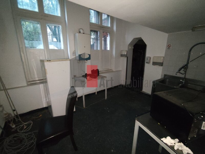Parcul Carol Inchiriere Spatiu Comercial, pretabil restaurant,